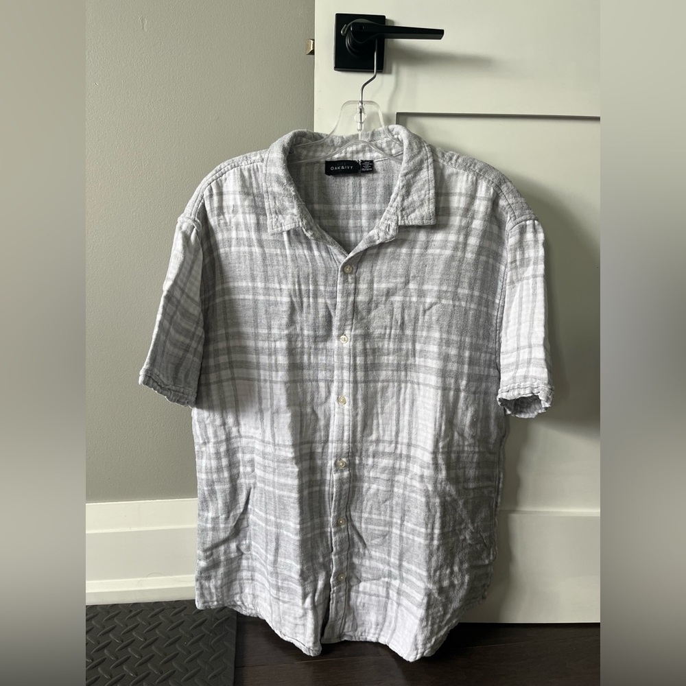 Oak & Ivy Light Gray Men's Button Down Shirt
